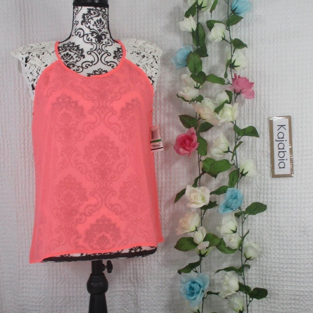MISCHIEVOUS Top NWT Size Large